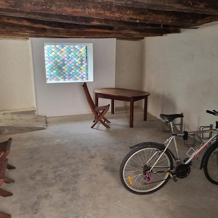 Fenetre Sur Cour Du Docteur Privey - Secure Park Bike - Voie Bleue Hotel Турню Екстериор снимка