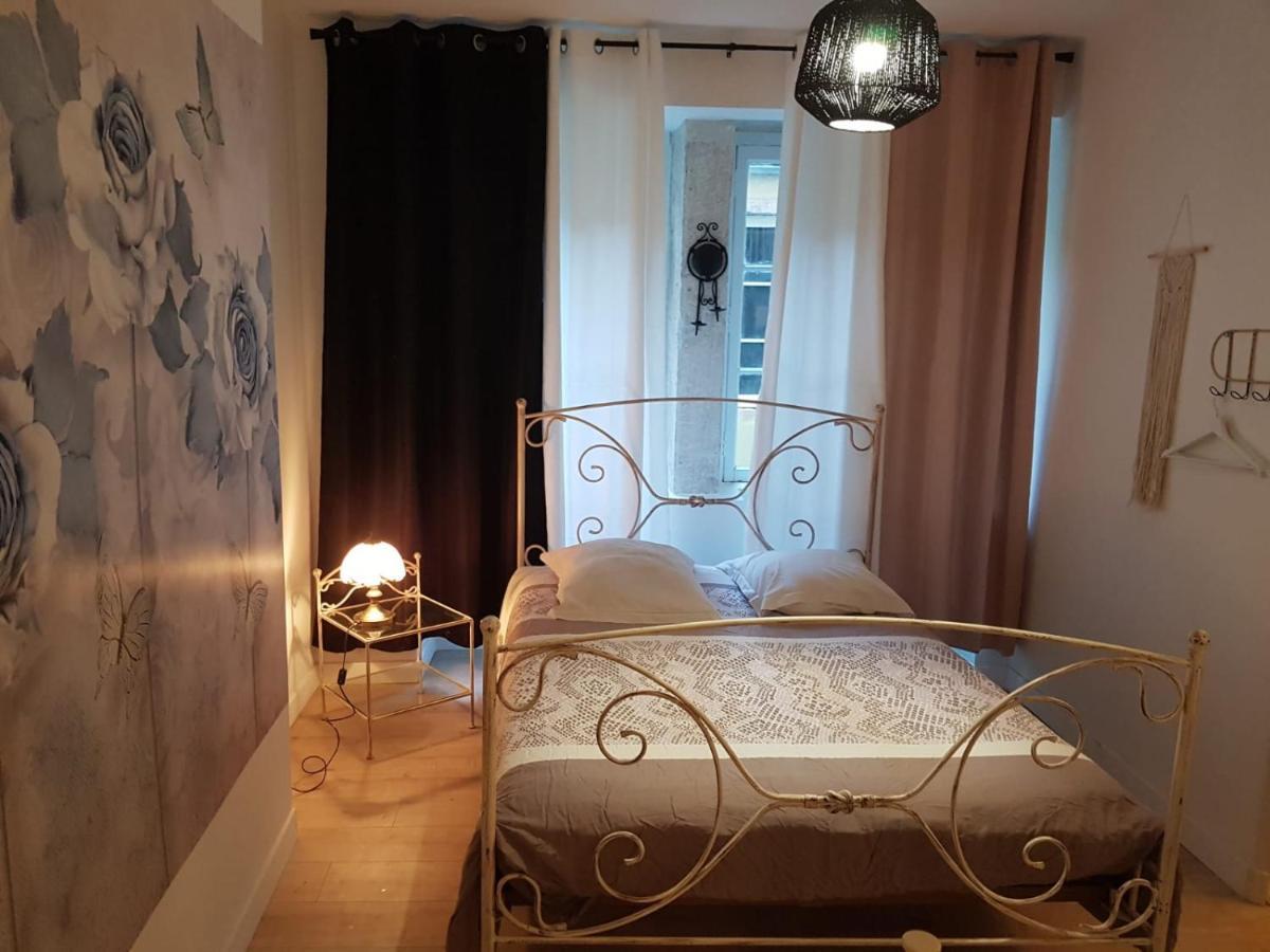 Fenetre Sur Cour Du Docteur Privey - Secure Park Bike - Voie Bleue Hotel Турню Екстериор снимка